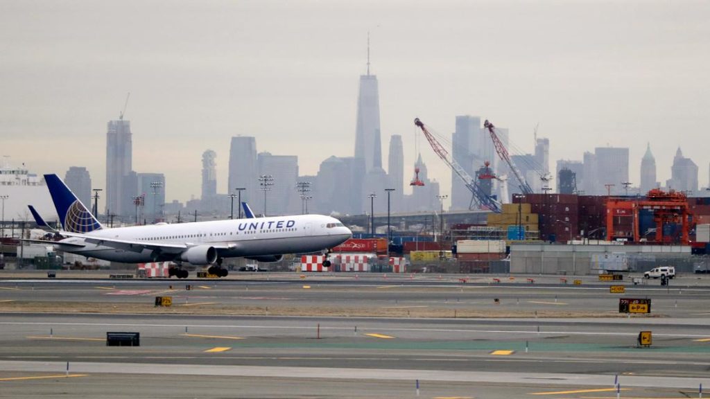 Newark airport delays: United Airlines cuts flights citing ATC shortage