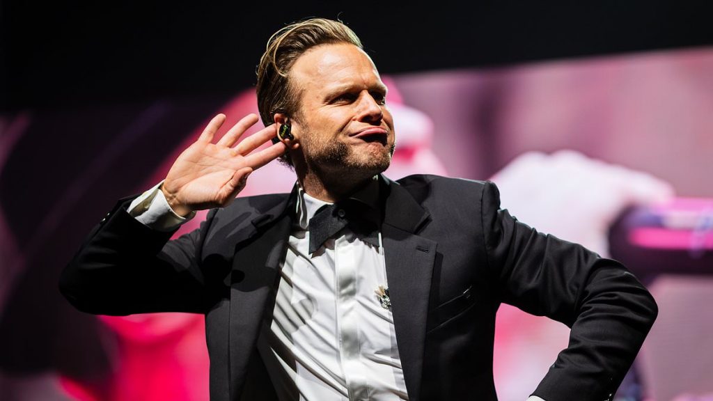 Olly Murs BOOED by his own supporters after making strange admission