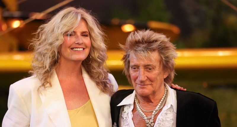 Rod Stewart's plea to Penny Lancaster as health issue makes romantic gesture awkward
