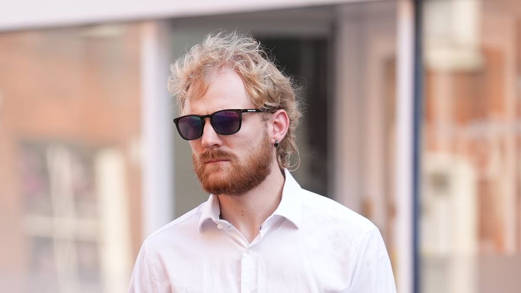 Special Constable jailed for storing photos of dying punch victim on Snapchat, sending grim details about fatal car crash to friend and taking photos of police computer records