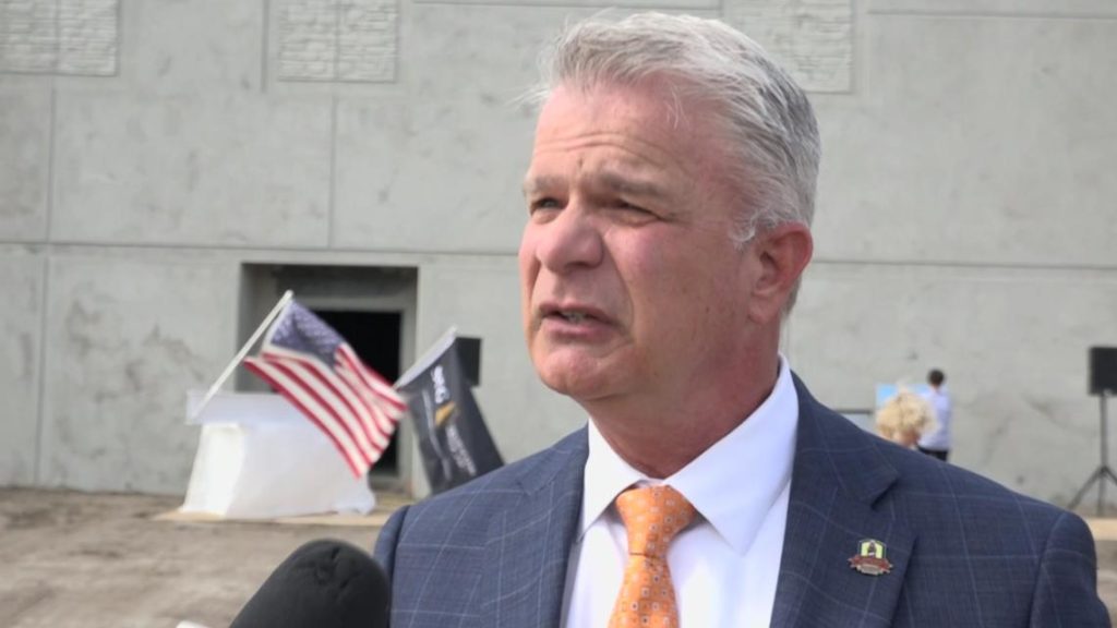 St. Johns County School District selects new superintendent in unanimous vote