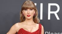 Taylor Swift fans think she is up to something with Jennifer Lopez
