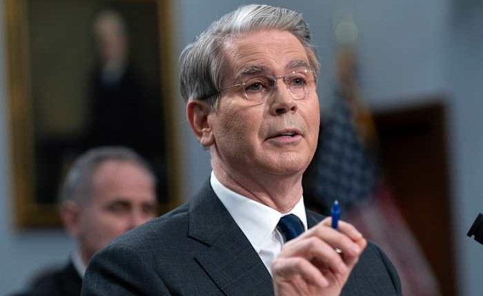 Top Trump officials to meet with Chinese counterparts amid trade war