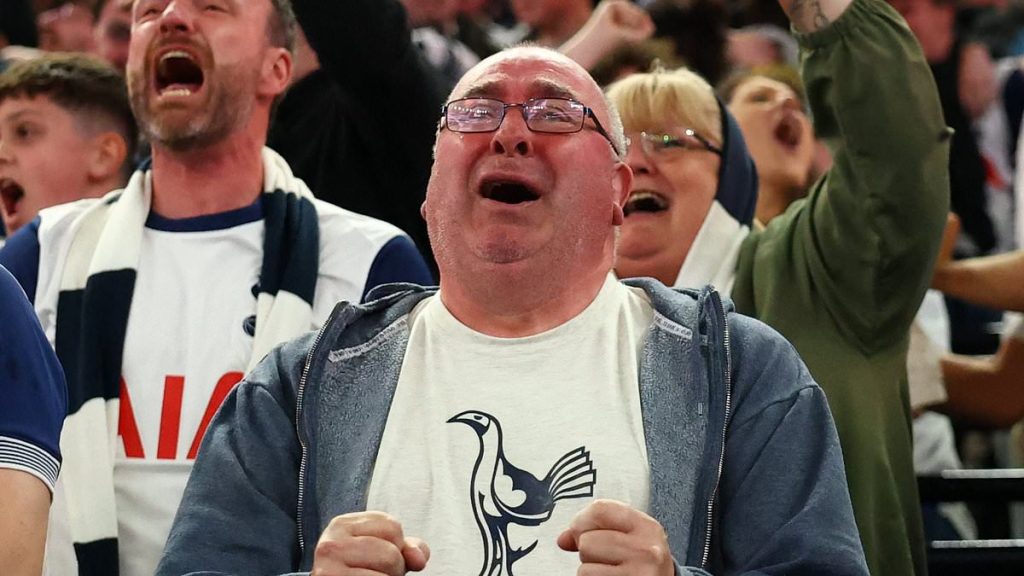 Tottenham fans go WILD in north London as they win their first trophy for 17 years by beating Manchester United in all-English Europa League final 850 miles away in Bilbao