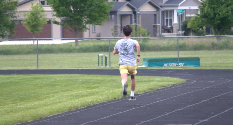 Trio of St. Thomas More athletes feeling good ahead of state track meet