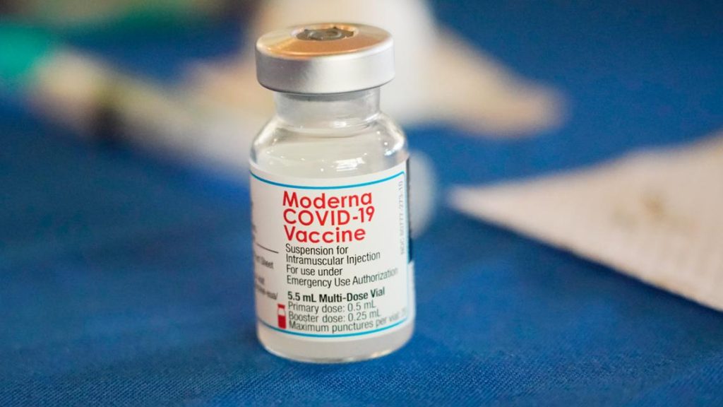Trump officials set new rules for COVID vaccines in healthy adults and children