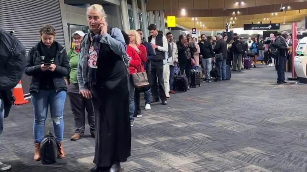 Urgent travel warning for Aussies travelling to and from New Zealand