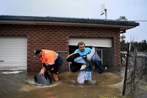 Warning that NSW flooding may trigger dam spill