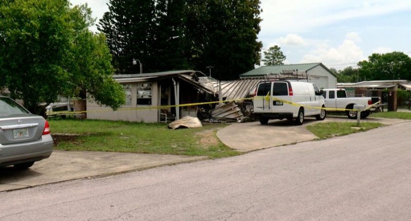 'Most terrifying thing': Neighbors describe scene after 2 killed in Hudson mobile home fire