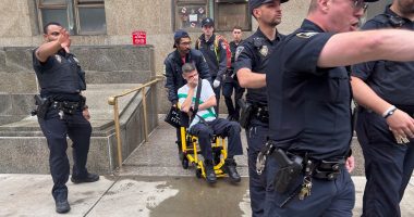 2 NYC court officers stabbed at site of iconic trials