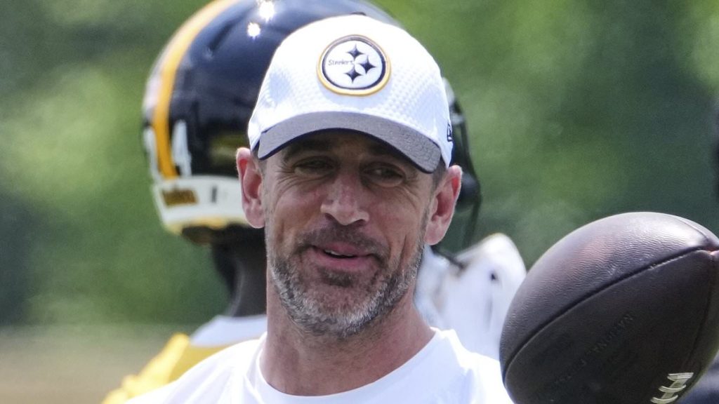 Aaron Rodgers confirms shock NFL retirement stance
