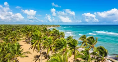 American tourists in popular vacation spot face increased risk of being killed, robbed