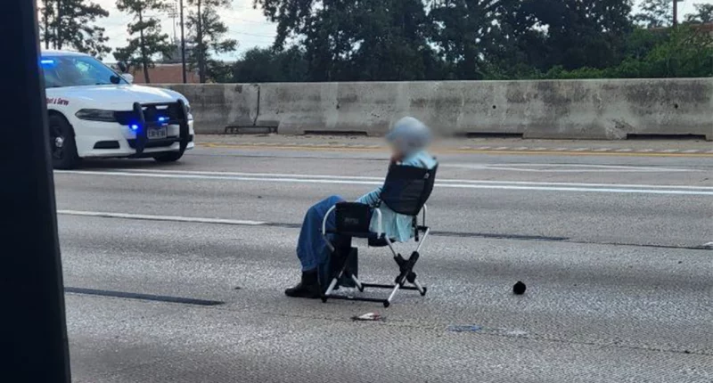Armed Texas woman sat in lawn chair on busy highway during hours-long standoff with police