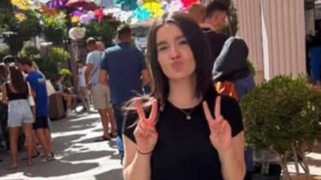 Austrian school shooter sent mother a farewell video telling her plan