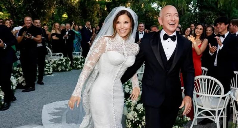 Billionaire Jeff Bezos and Lauren Sanchez exchange vows