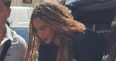 Blue Ivy looks the spitting image of her superstar mum Beyoncé