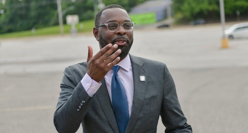 Blue city mayor nearly kidnapped after claiming city is getting safer: police
