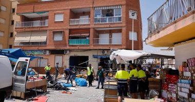 Emergency responders at the scene of a bar explosion in San Pedro del Pinatar, Murcia, Spain.