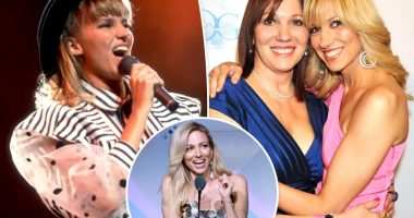 Debbie Gibson on her late mother being the 'original music momager'