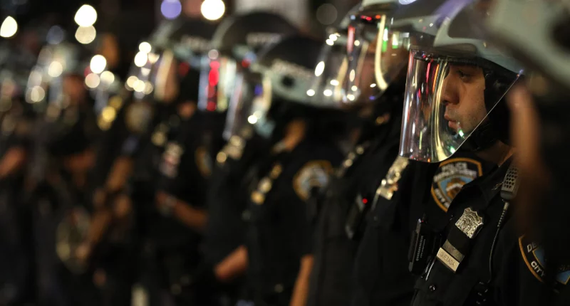 Defund movement faces 'absolute rejection' as murders drop and police budgets climb: law enforcement group