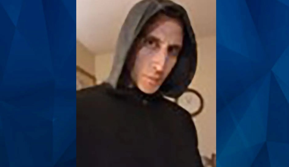 EERIE KOHBERGER SELFIE, ‘DRESSED LIKE TED BUNDY,’ XANA CHASED DOWNSTAIRS BEFORE STABBED DEAD