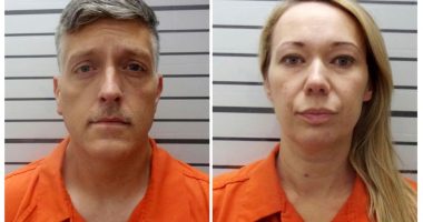 Mugshots of Jon and Carie Hallford.