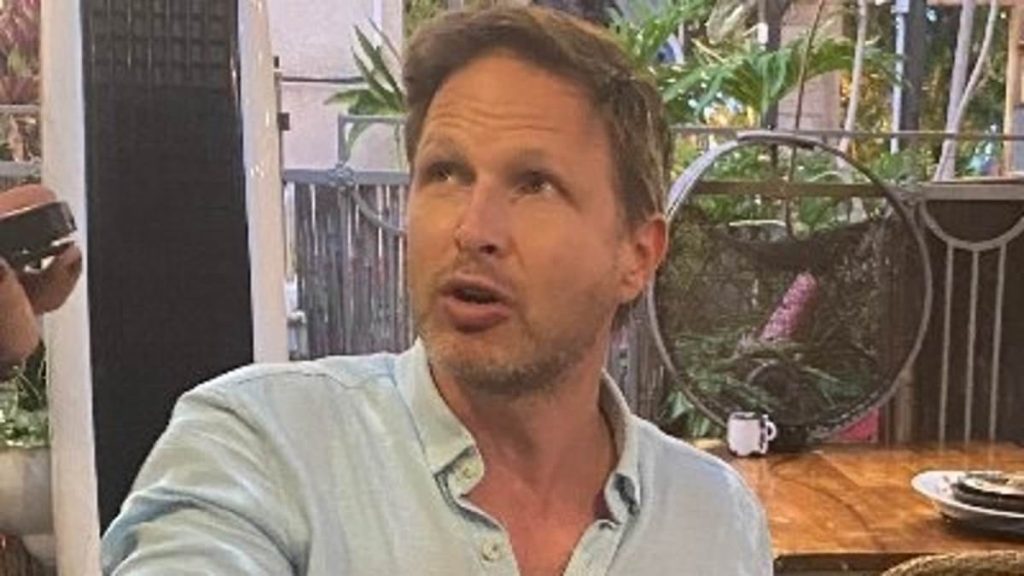 Georgetown professor calls on Iran to 'symbolically' bomb US base