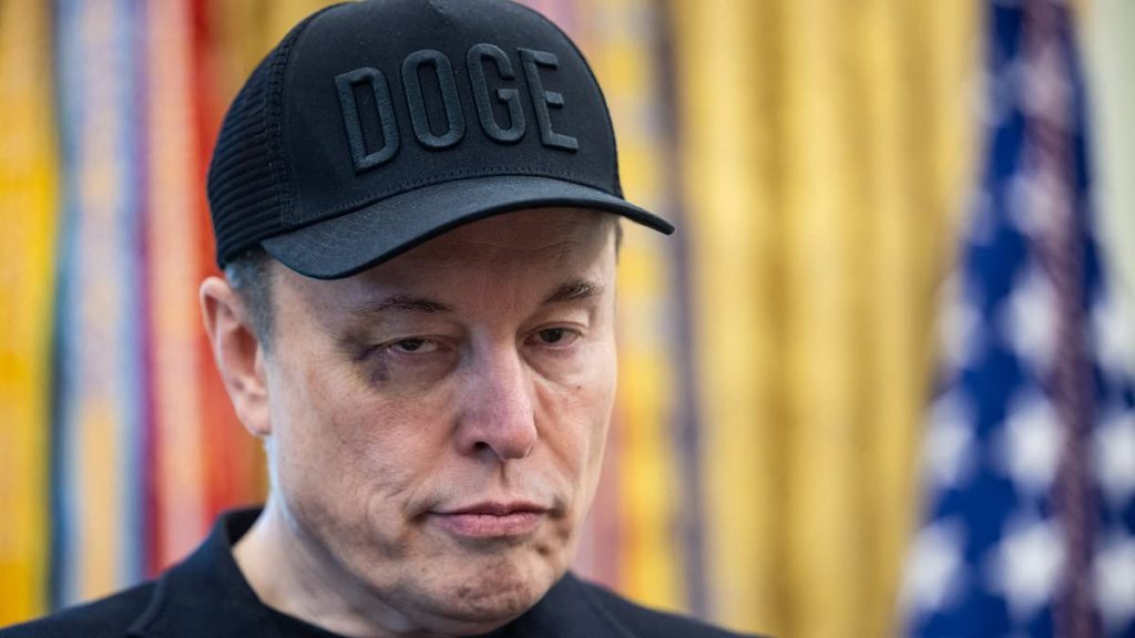 Gory details of Musk's 'rugby tackle' of Bessent spill out