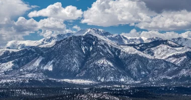 Hiker found dead after dayslong search in notorious mountain range