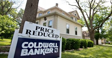 Housing market sees major power shift that will send prices plummeting
