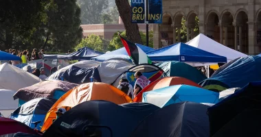 How a keffiyeh keynote triggered boos for Jews at my UCLA graduation