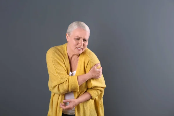 How to Relieve Frozen Shoulder During Menopause: Effective Home Remedies