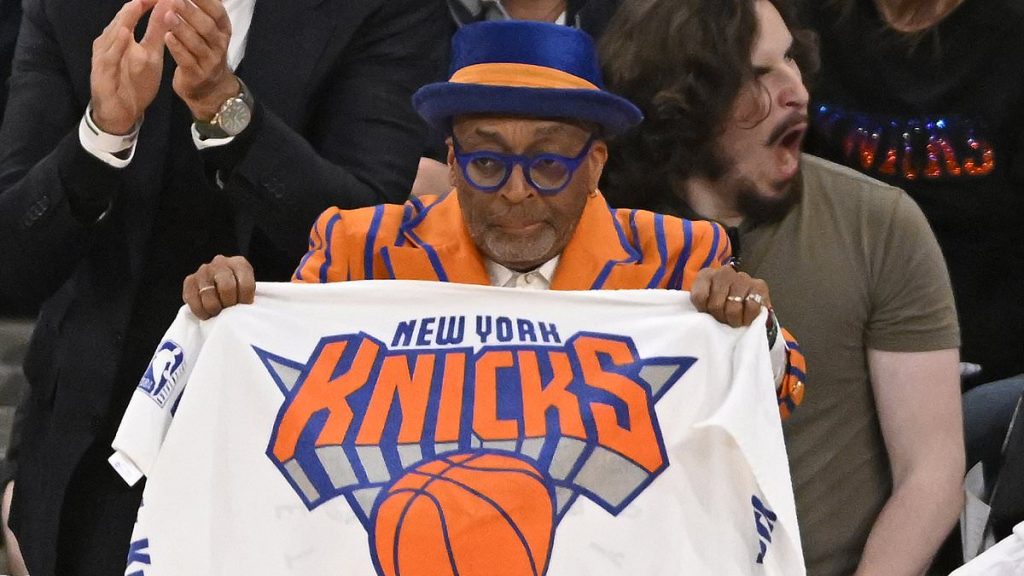 Knicks dealt ANOTHER blow in coach search as rival blocks interview