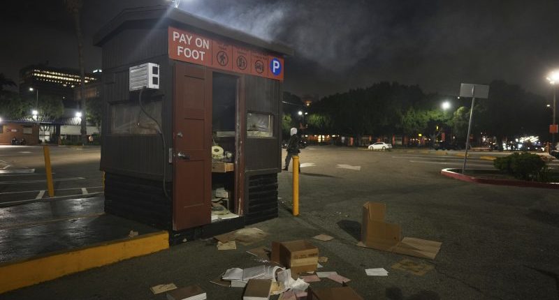 Los Angeles businesses looted overnight; anti-ICE protests expected to continue Monday