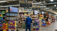 Major grocery chain to shutter more than 60 locations by end of 2026