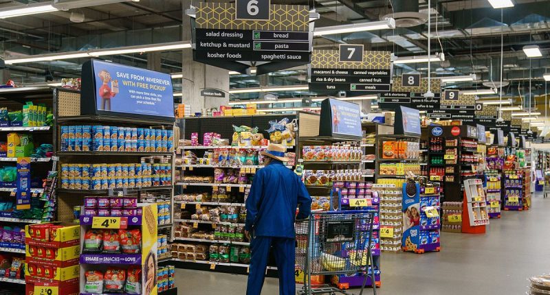 Major grocery chain to shutter more than 60 locations by end of 2026