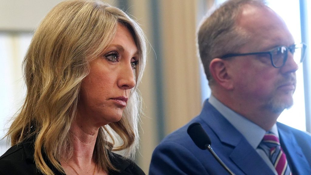 Married Ohio school administrator, 43, learns sentence for sex with teen student in office