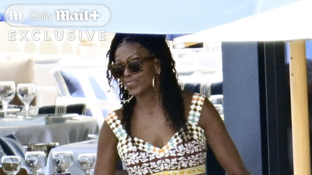 Michelle Obama enjoys intimate lunch with longtime male friend