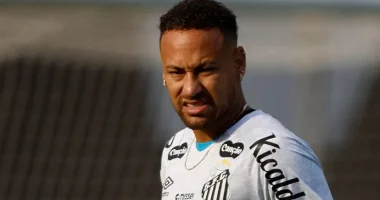 Neymar commits to Santos with contract extension set for announcement