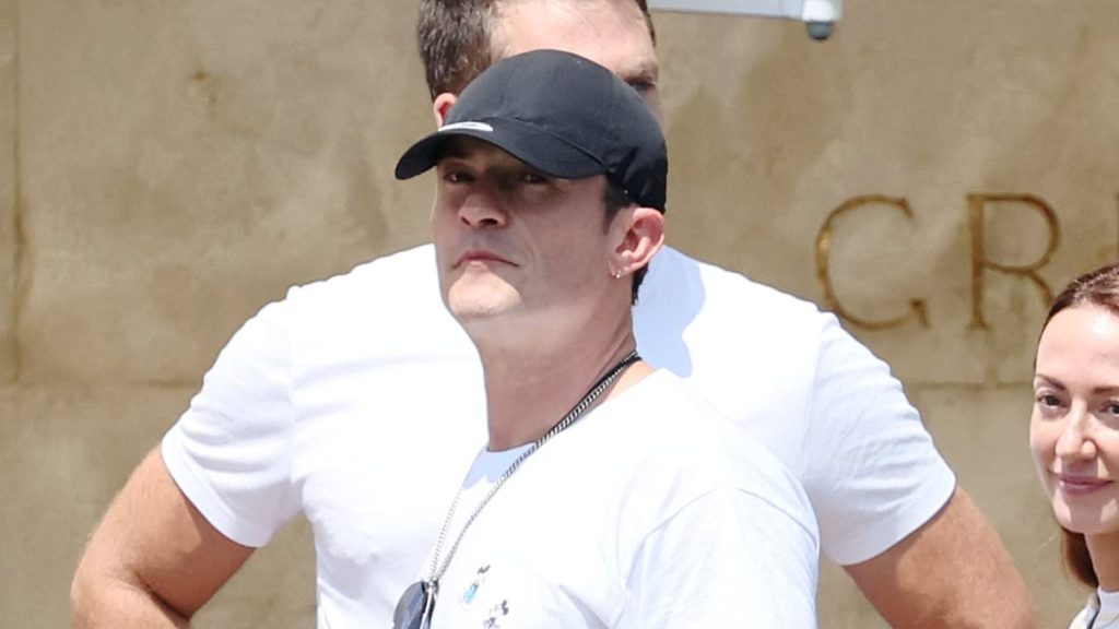 Orlando Bloom enjoys boys' day out with Leonardo Di Caprio