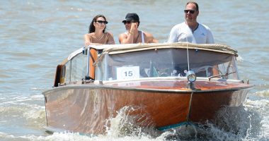 Orlando Bloom has cozy chat with Vittoria Ceretti as he leaves Venice
