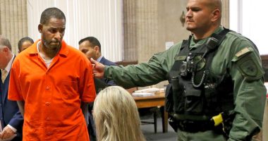 R. Kelly Overdoses on Prison-Issued Meds Amid Alleged Murder Plot: Lawyer