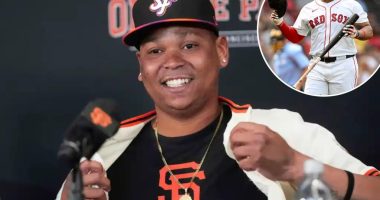 Rafael Devers will play first base with Giants after Red Sox refusal