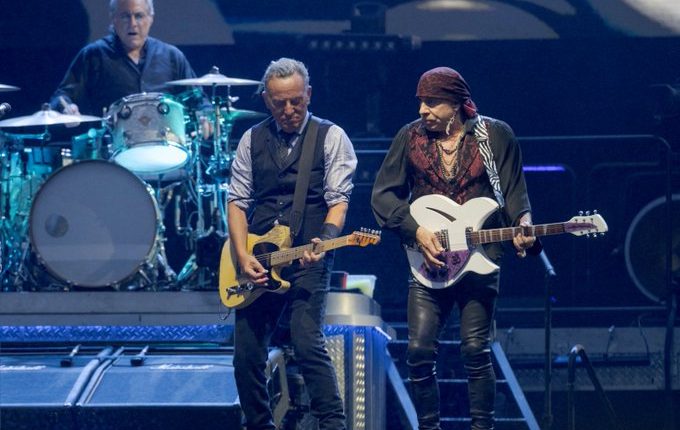 Steven Van Zandt Hospitalized for Emergency Appendicitis Surgery Mid-Tour