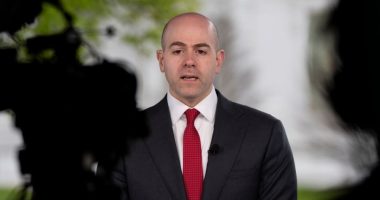 Trump economic advisor warns of recession if 'big, beautiful bill' is delayed