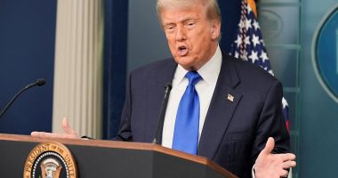 Trump makes shock move in lawsuit against Iowa pollster