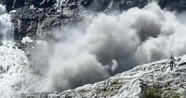 Two dead in rockslide at Canada's Banff National Park