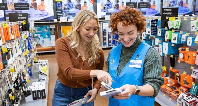 Walmart staff complain of record number of price changes