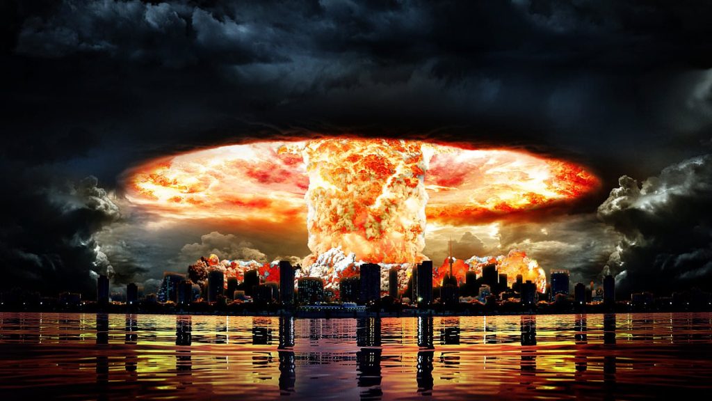 Who will launch nukes first amid WW3 fears, according to experts