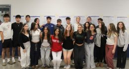 15 pairs of twins to graduate from New York high school